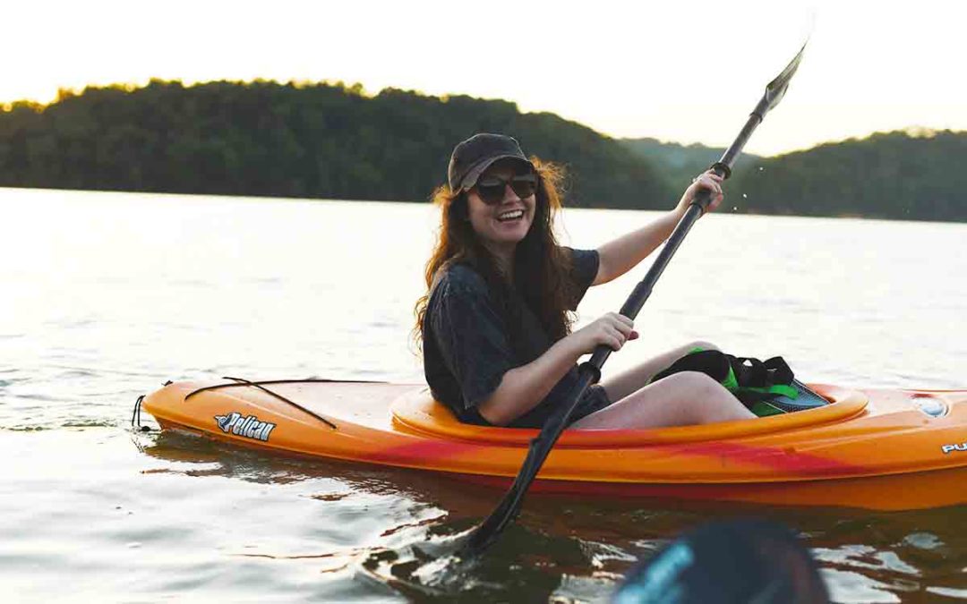 Pourquoi le kayak tourne en rond?! Voici la réponse et les solutions