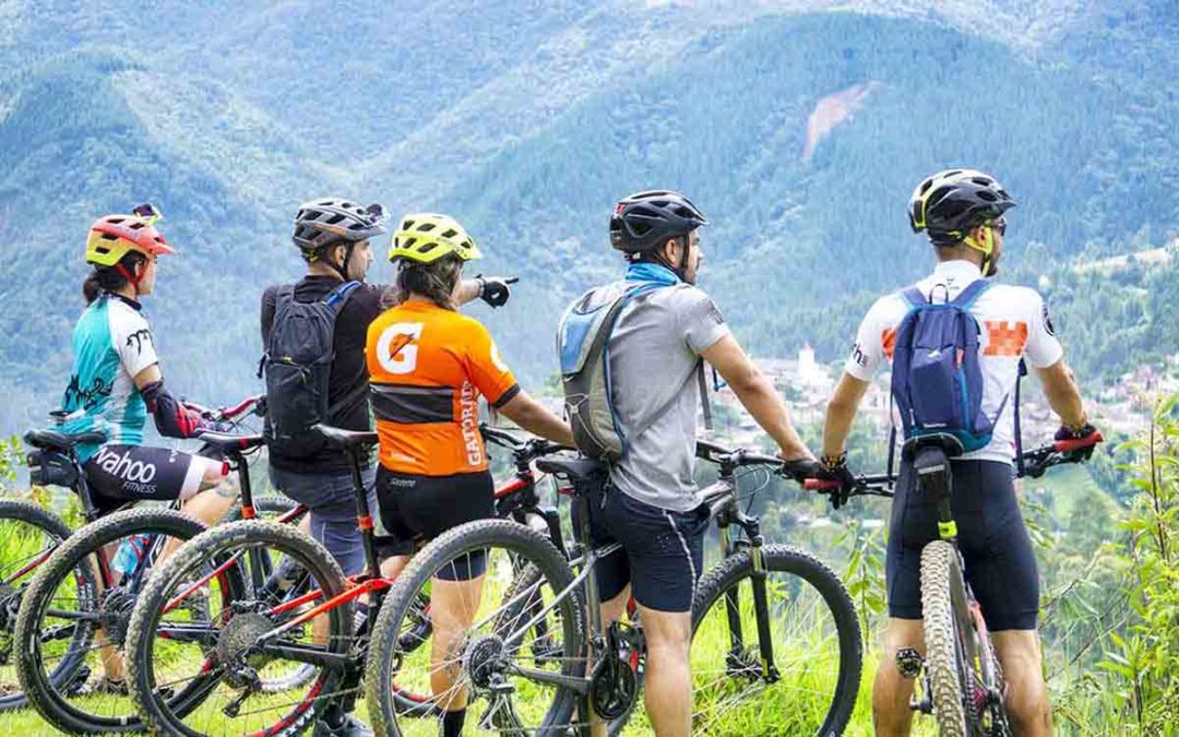 Quel équipement pour débuter en VTT? La liste des indispensables